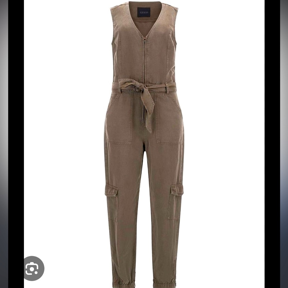 Women's Indy Belted Sleeveless Cargo Jumpsuit NWT